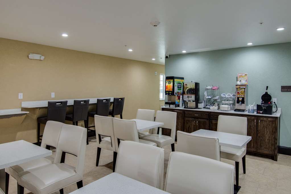 Scottish Inns White Settlement Restaurant photo